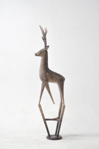 8.Animal-master-Deer-《動物家-鹿》-2013-铸铜-丙烯着色-181x54x44cm-2.jpg